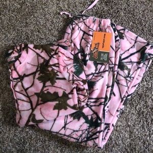 Trail Crest pajama set